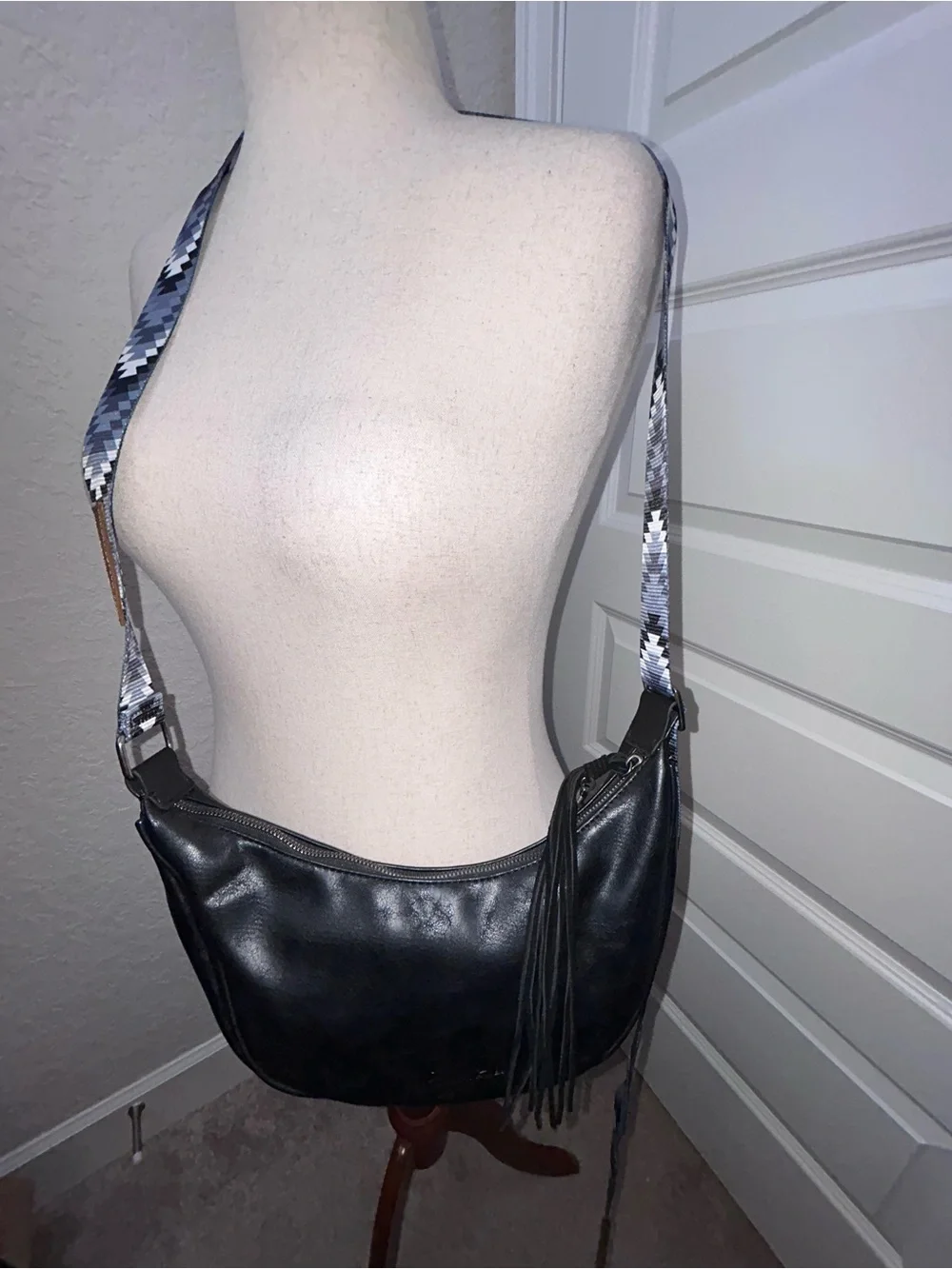 Montana West Crescent Crossbody Purse Bag